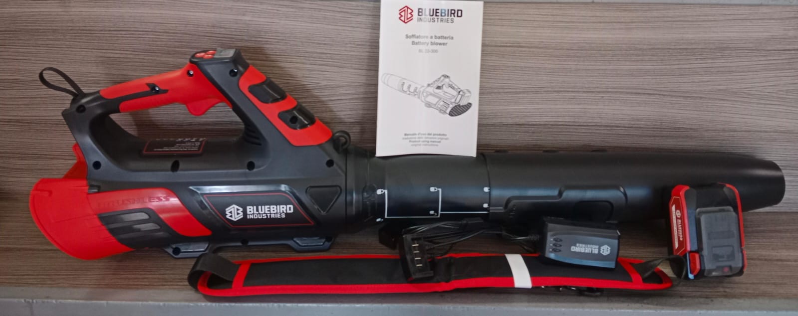 SOFFIATORE PROFESSIONALE A BATTERIA BLUE BIRD